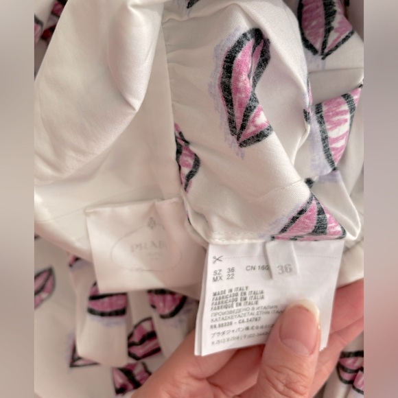 Prada all over kiss print cotton poplin off the shoulder dress - Picture 8 of 10